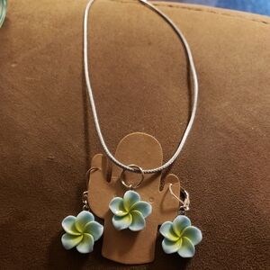 Floral Jewelry Set with Blue and White Accents